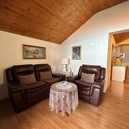 Apartments Nino Podstrana Dış mekan fotoğraf