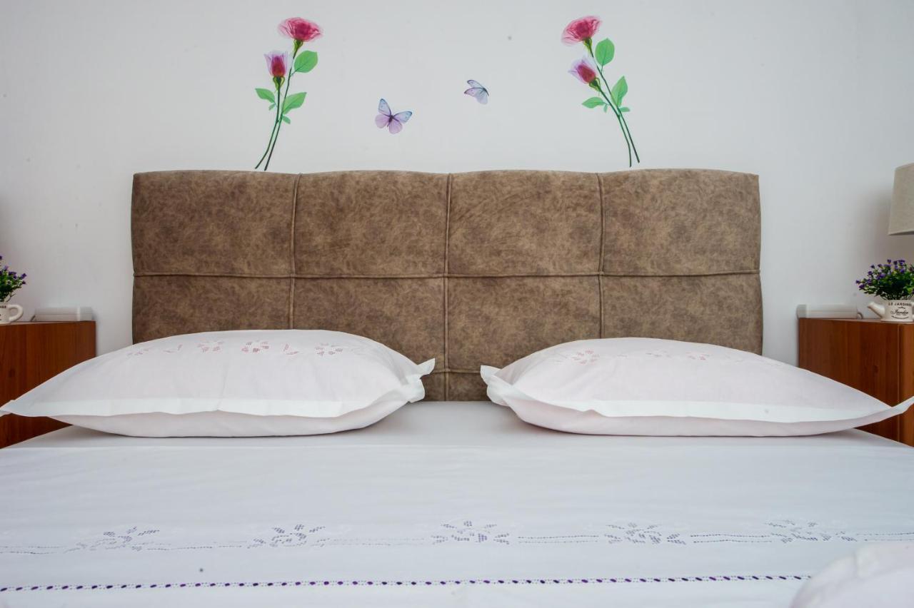 Apartments Nino Podstrana Dış mekan fotoğraf