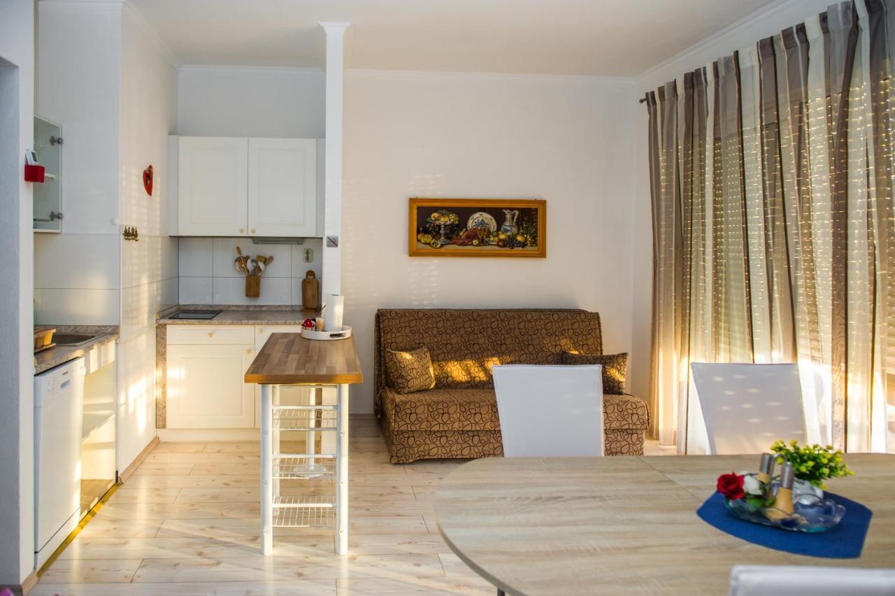 Apartments Nino Podstrana Dış mekan fotoğraf